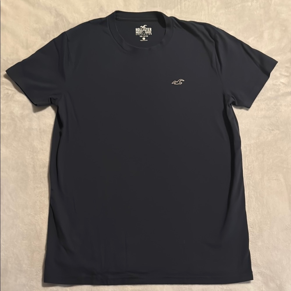 Men's Hollister Navy Blue T-Shirt- Small